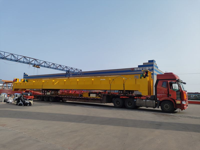 通用橋式起重機  QD32/5t—25.5m  制作完成，發往河南洛陽交付客戶使用