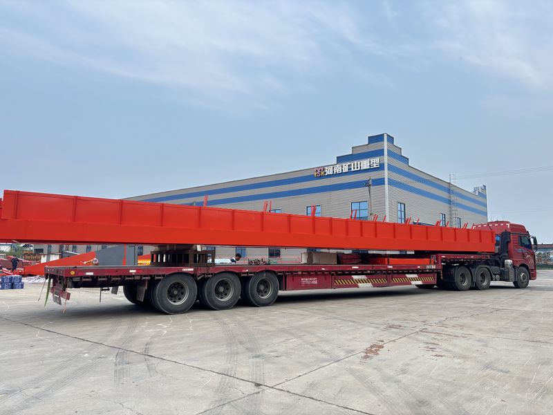 葫蘆雙梁 LH5t-20.47m  LH5t-20.75m  制作完成 裝車發(fā)出